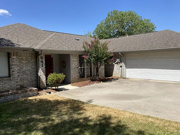 5th image of 641 Highland Meadows Dr