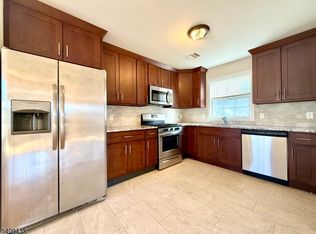 623 Magnolia Ave Floor 2, Elizabethport, NJ 07206