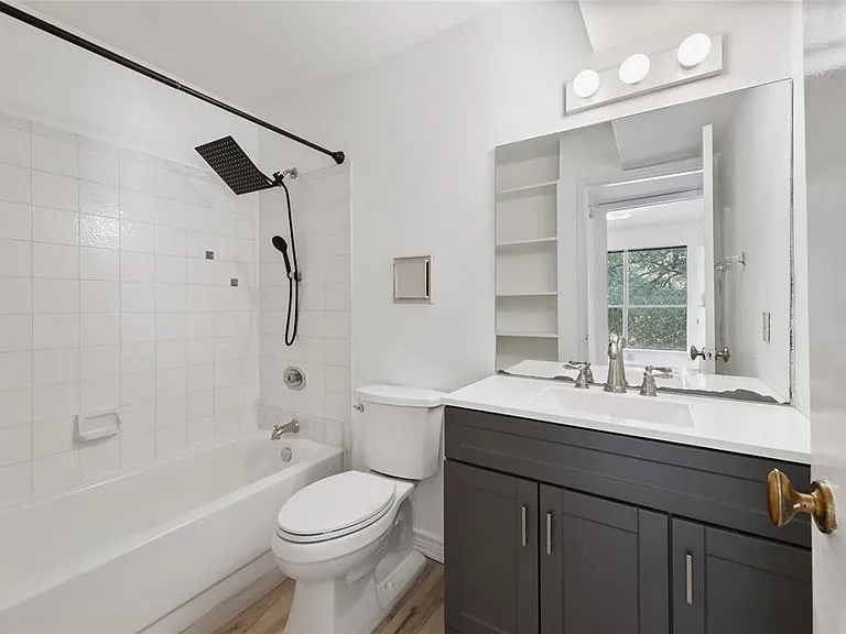 2450 Wickersham Ln #106 — Photo 8