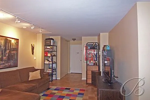 Sold by Bellmarc Realty | media 19