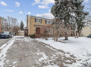 139 Yorkview Dr, Toronto, ON M2R 1K2