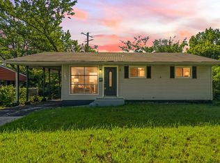 10700 Spring Garden Dr, Saint Louis, MO 63137