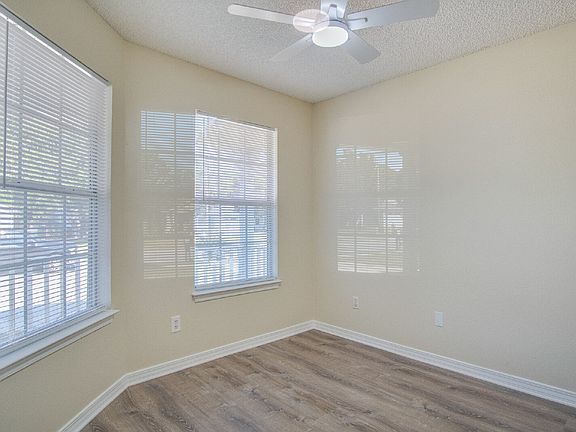 5th image of 5567 Millbend Pl