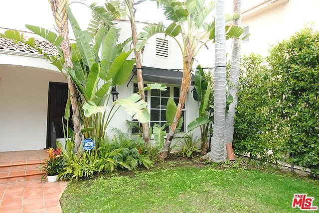 1st image of 947 Havenhurst Dr #947