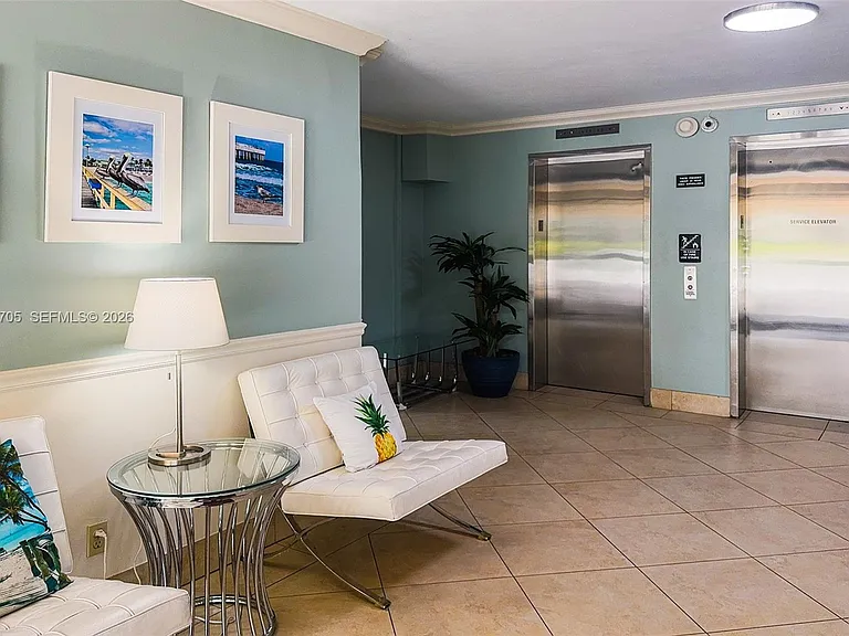 3200 N Palm Aire Dr #207 — Photo 16