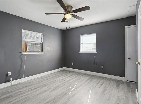 4th image of 1133 West Dr