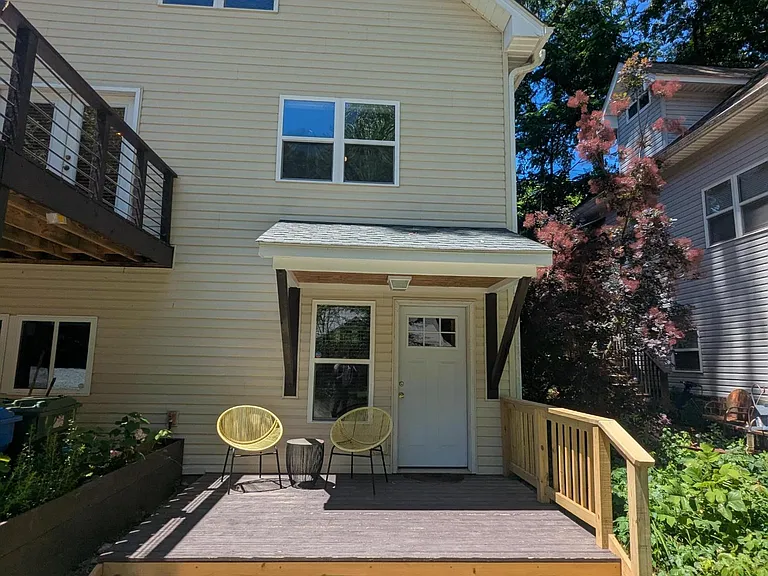 92 Haywood Rd — Photo 17