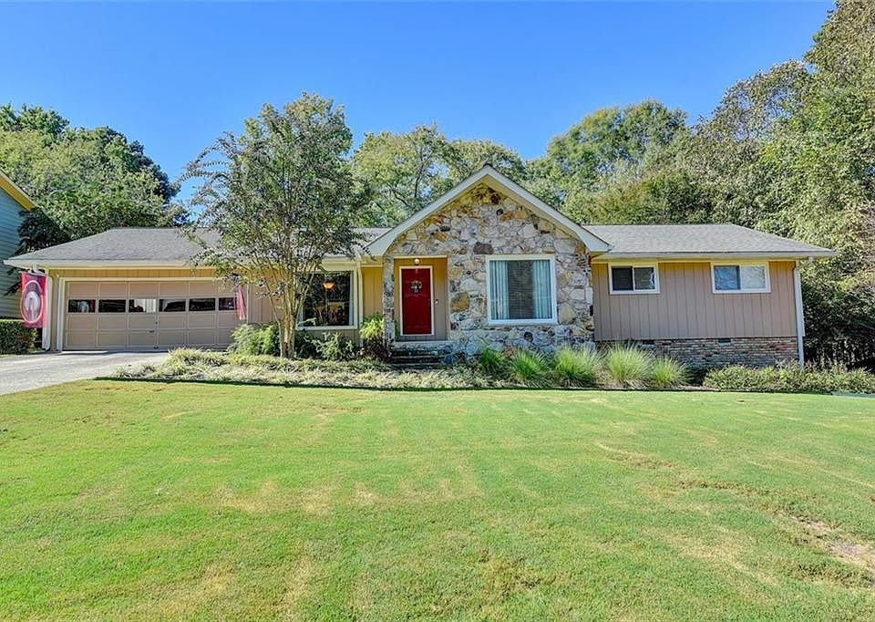 1st image of 1952 Paces Landing Ct NW