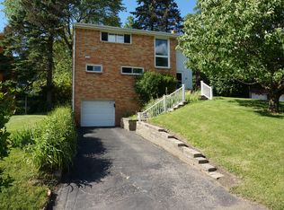 28 Julian Dr, Pittsburgh, PA