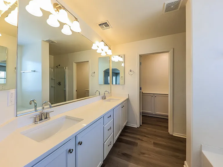 14180 W Country Gables Dr — Photo 12