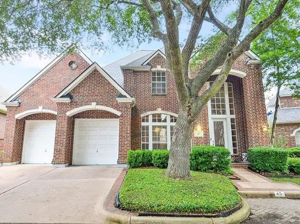 45 Ambleside Crescent Dr, Sugar Land, TX 77479