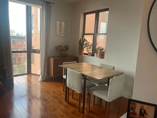 Rented by Nooklyn NYC LLC | media 20