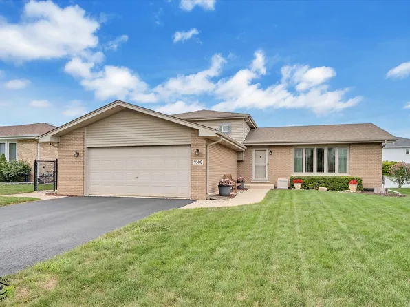9300 Park Pl, Orland Hills, IL 60487