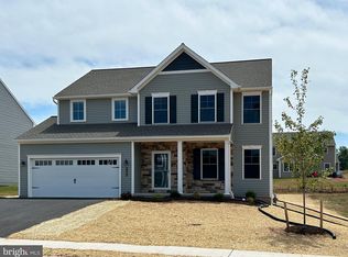 142 Foxglove Dr, Middletown, PA 17057