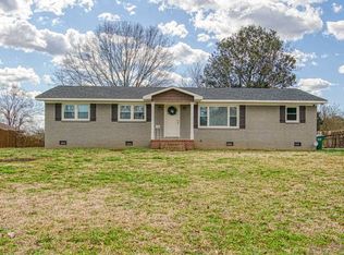 190 Switzer Ln, Roebuck, SC 29376