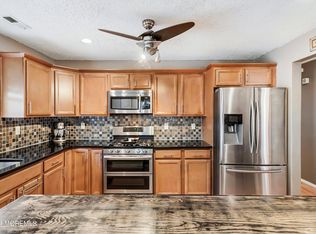 104 Hyacinth Ln, Freehold, NJ 07728