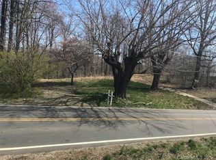 52 Circle C St, Marion, NC 28752