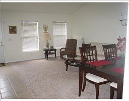 3rd image of 616 Holbrook Ave