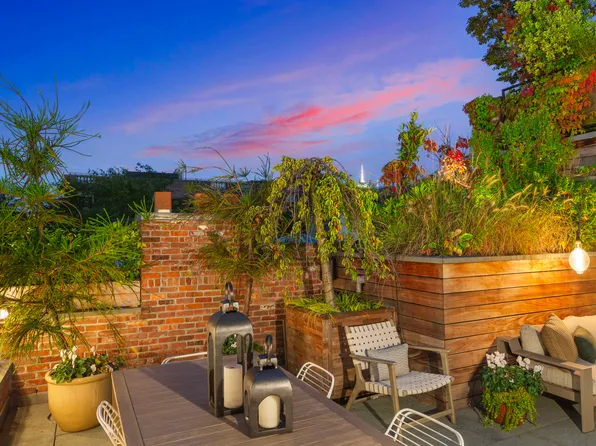 430 Hudson Street image 21 of 34