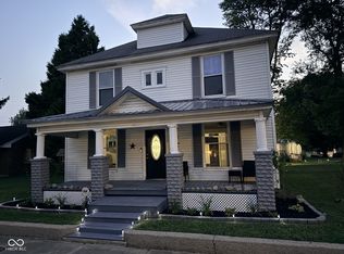 105 S Broad St, Mooreland, IN 47360