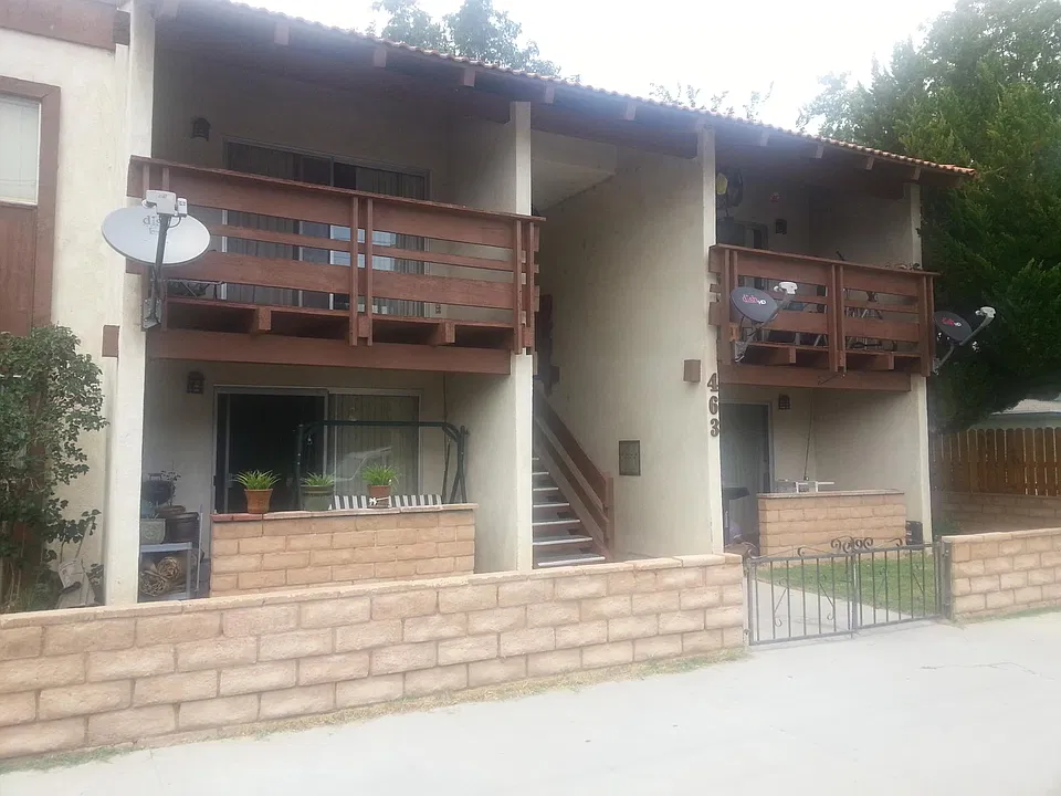 Nice South Facing Building with Great Views