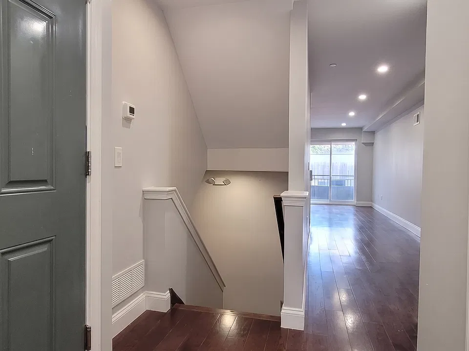 1606 Point Breeze Ave #1