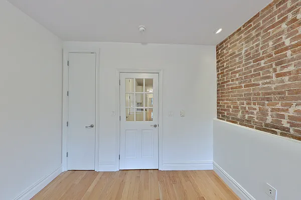 Rented by CitySites Real Estate Group | media 8