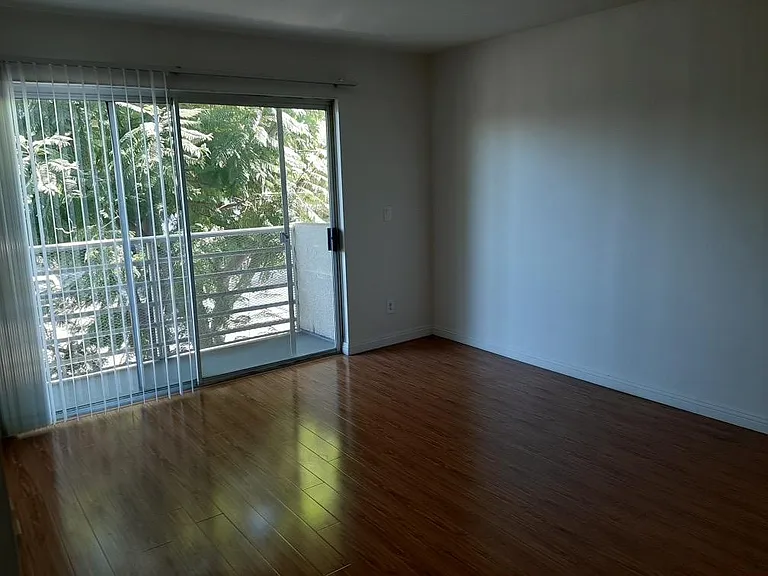 Edgemont Apartments — Photo 20