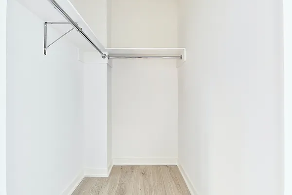 Rented by Greystar | media 25