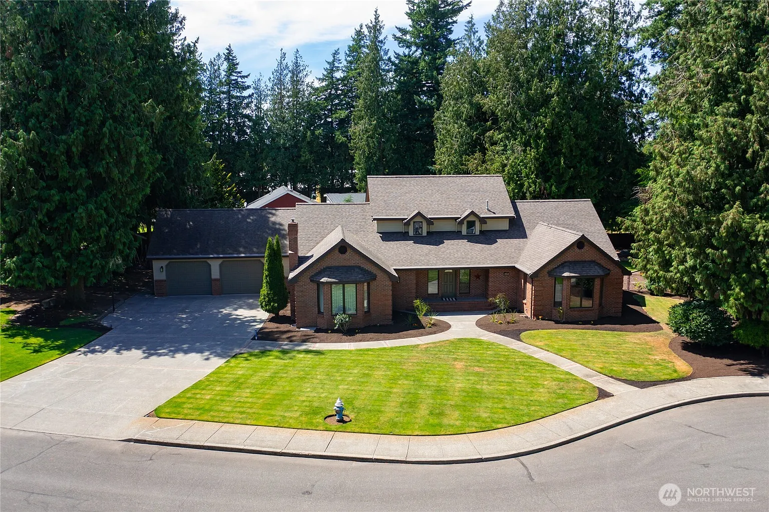 404 Wood Creek Drive photo 1