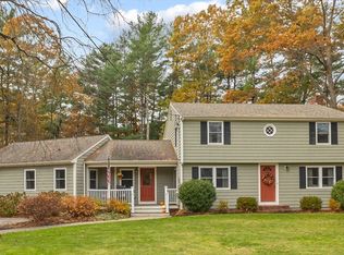 10 Warren Ter, Pembroke, MA 02359