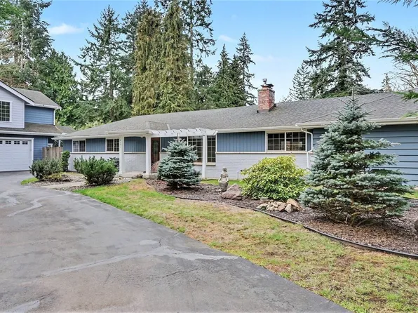 6201 Island Crest Way, Mercer Island, WA 98040