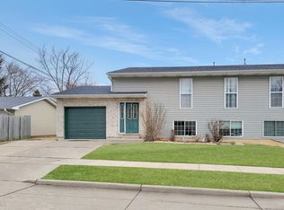 5044 32nd Ave, Kenosha, WI 53144