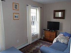 Sitting or office area
