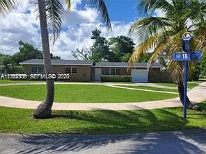 9401 SW 181st St — Photo 2