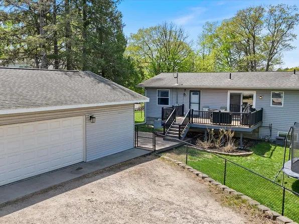 404 Hartley St, Coleraine, MN 55722