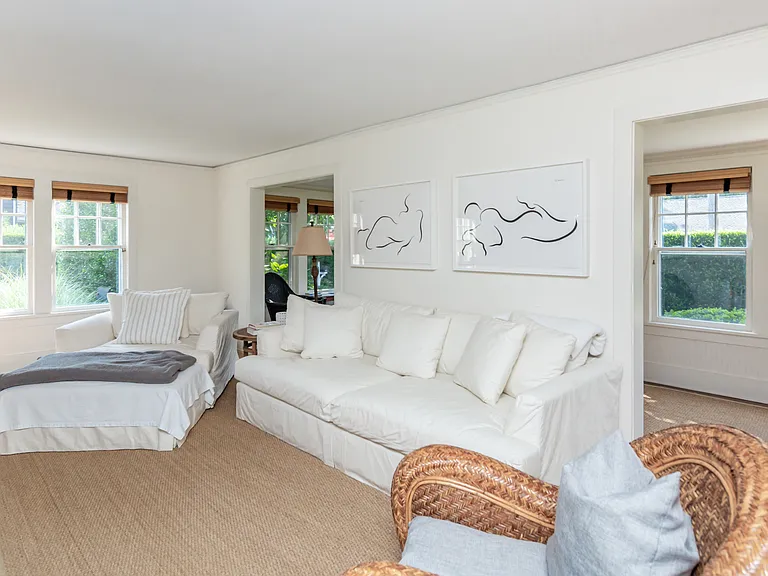 40 McGuirk St — Photo 3