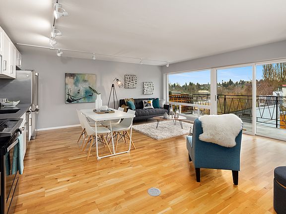 3rd image of 2524 Boyer Ave E APT 328