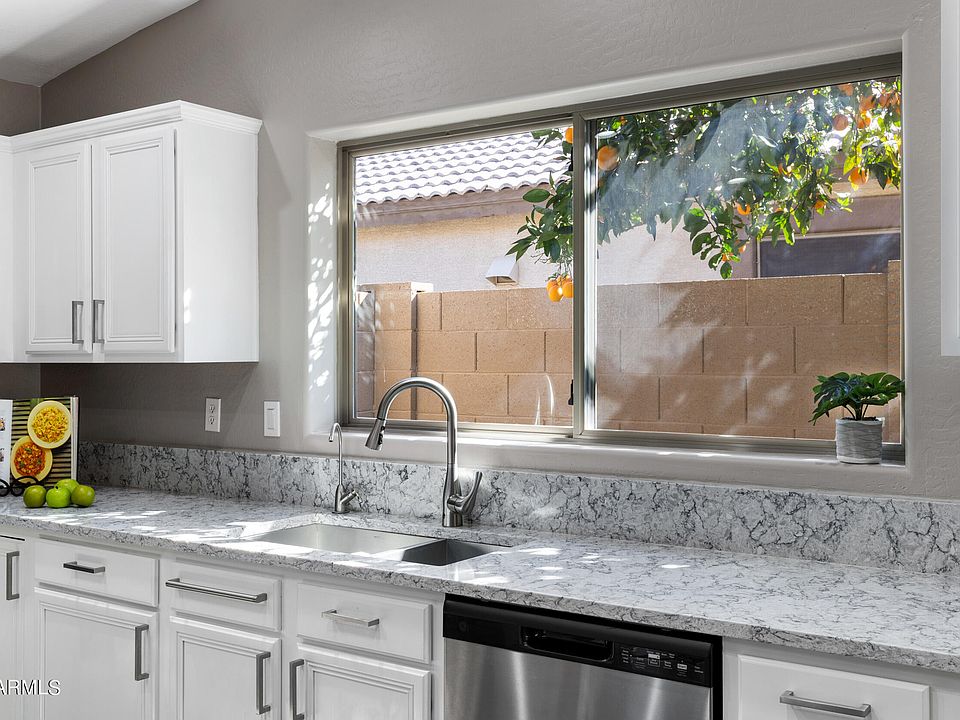 1st image of 21303 E VIA DEL PALO --