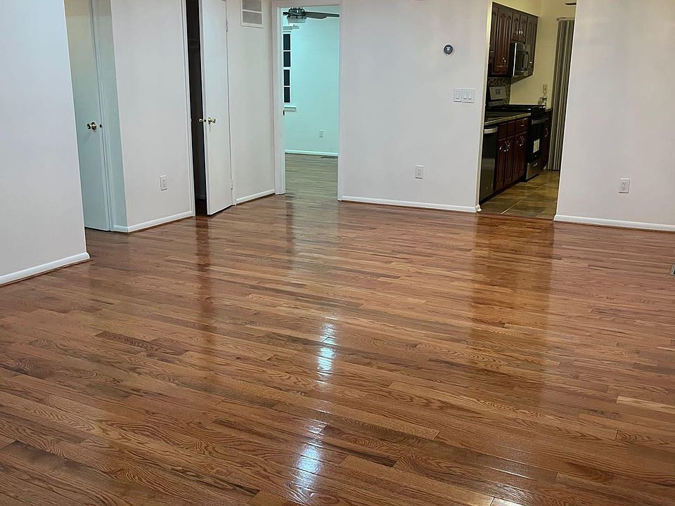 Living Room Pic2 (with renovated hardwood Flooring)