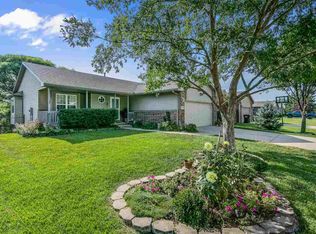 1706 N Prairie Run Cir, Mulvane, KS 67110