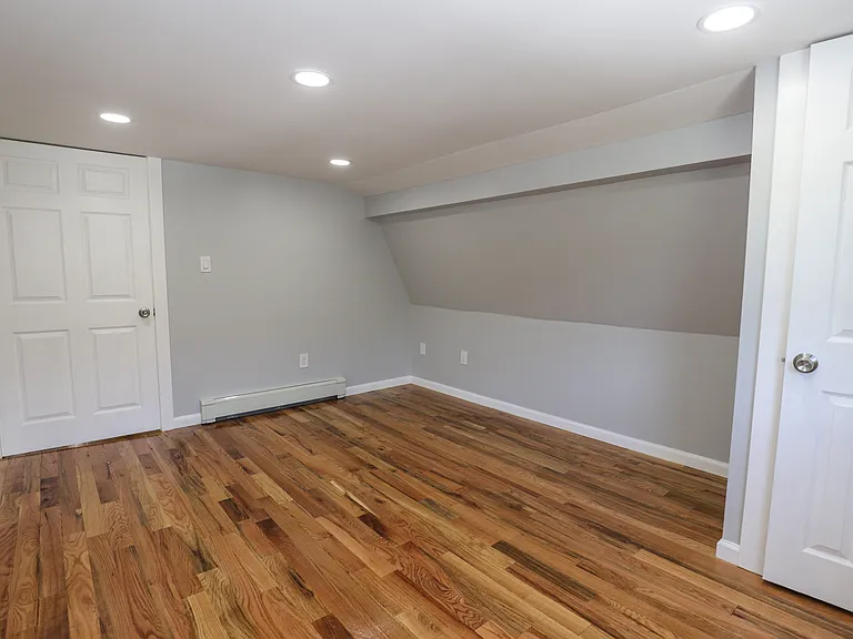 562 Peacock St #2 — Photo 15