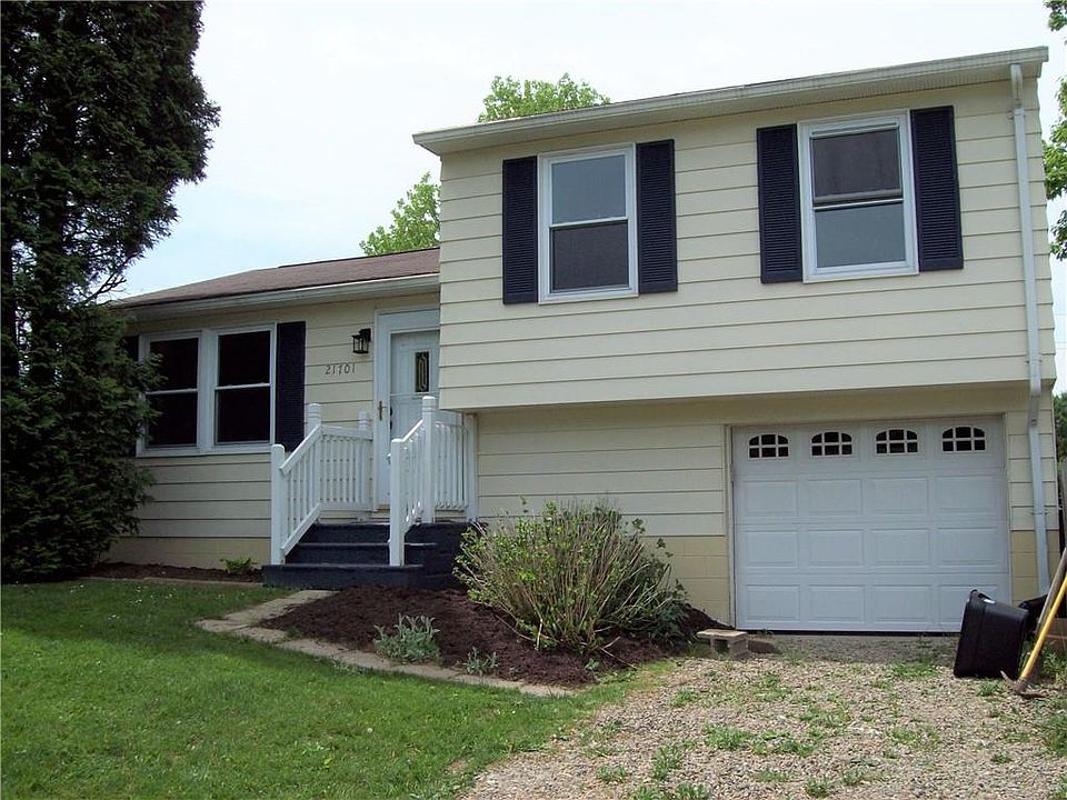 1st image of 21701 Golden Dr