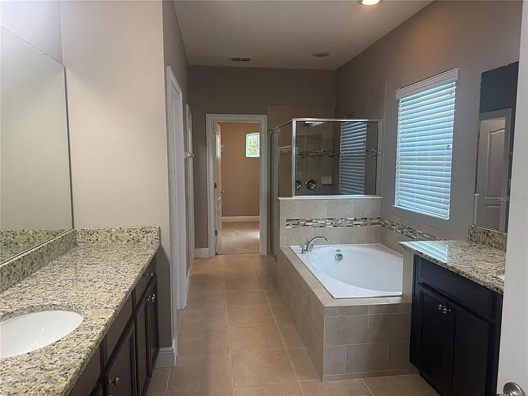 3128 Amalfi Dr — Photo 13