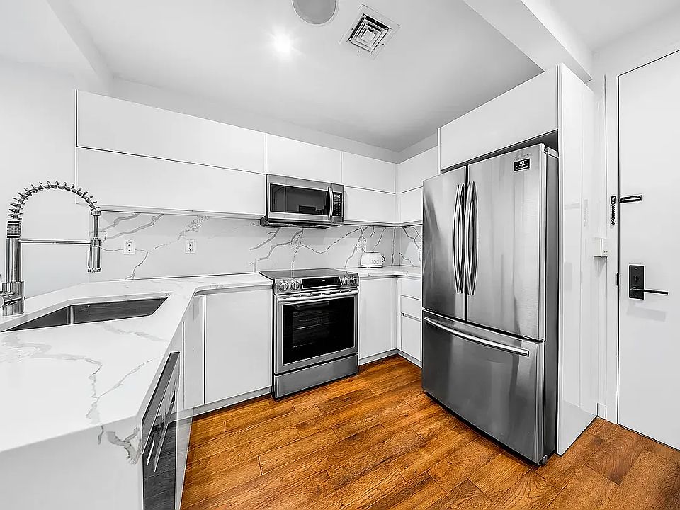 1st image of 27-04 Astoria Blvd #5A