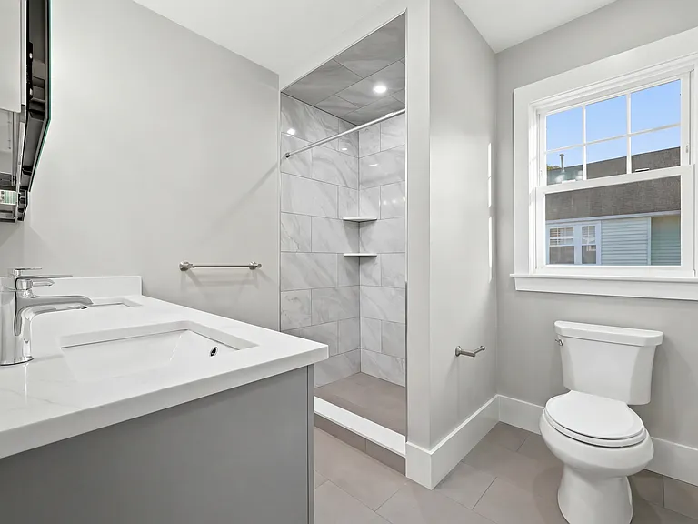 127-129 Palmer St #2 — Photo 9
