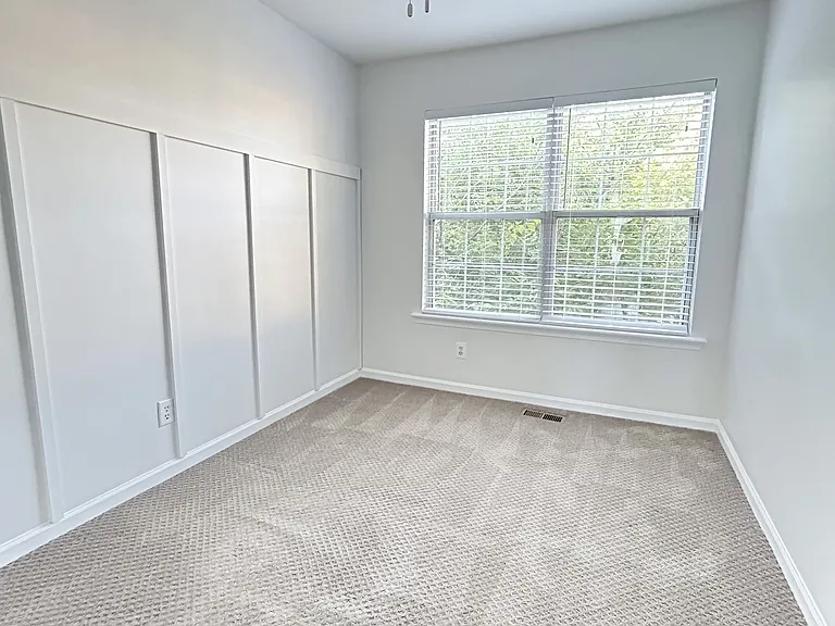 303 Bridle Crest Sq NE — Photo 14