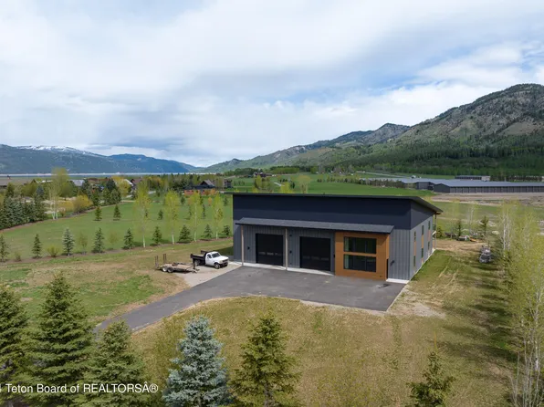 47 Village Ln, Alpine, WY 83128