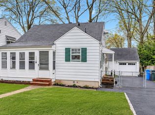 502 E Woodbridge Ave, Avenel, NJ 07001