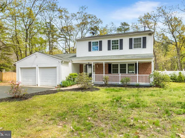 6 Woodhurst Dr, Voorhees, NJ 08043